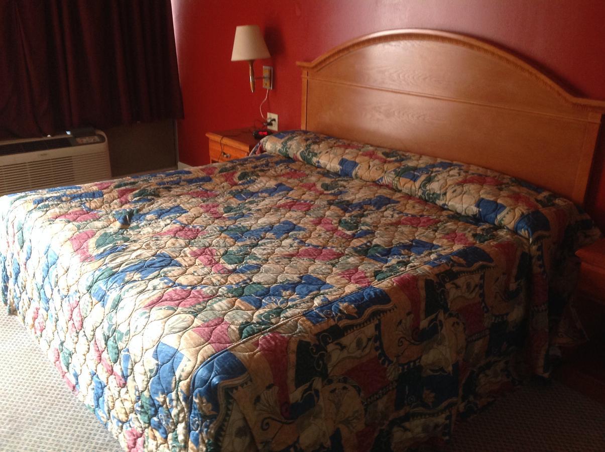 Wheatland Inn Anthony Eksteriør billede